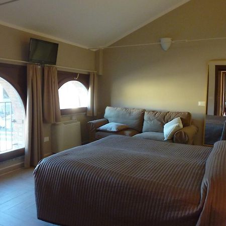 Agriturismo Boschi Celati Roncaglia エクステリア 写真